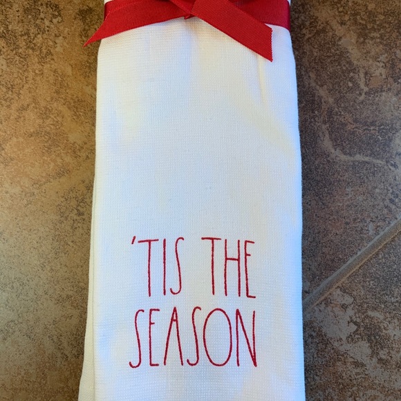 Rae Dunn Other - Rae Dunn Christmas Hand towels